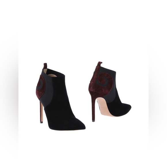 Shoes - Italian Ankle Boots! NEW!